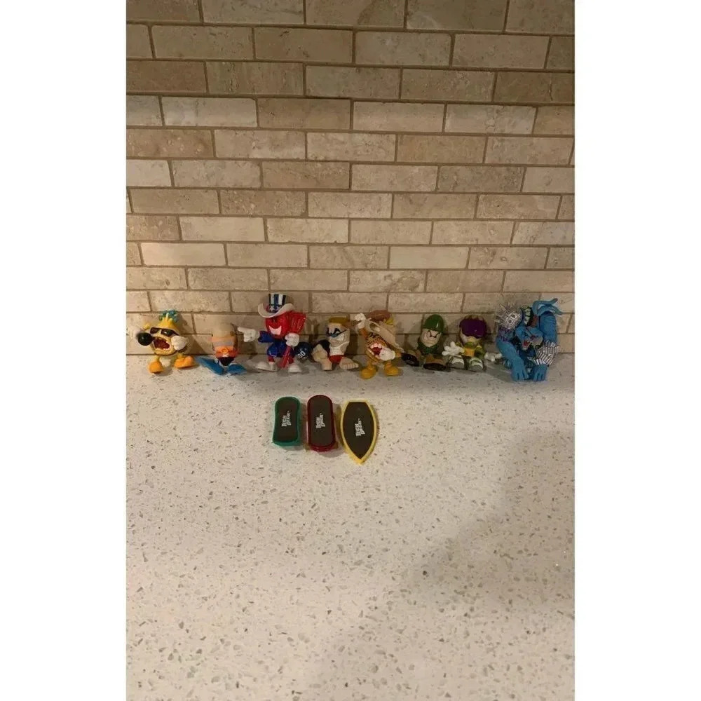 Vintage tech deck figurinesβ bundle. SF